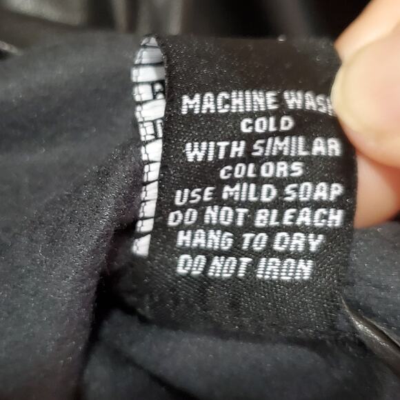 Forever 21 Vegan Leather Woven Blouse Long Sleeve Button Front Small NEW - Picture 7 of 9